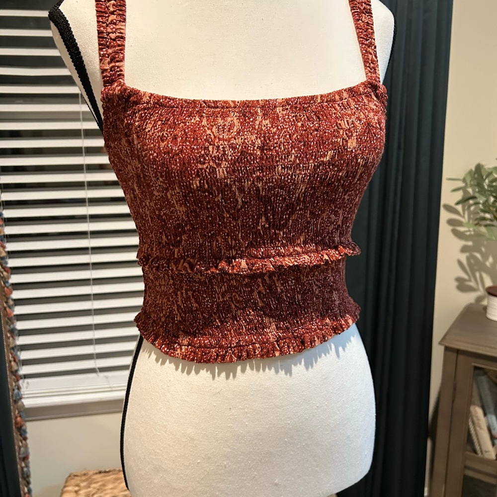 Olivaceous Rust Patterned Crop Top